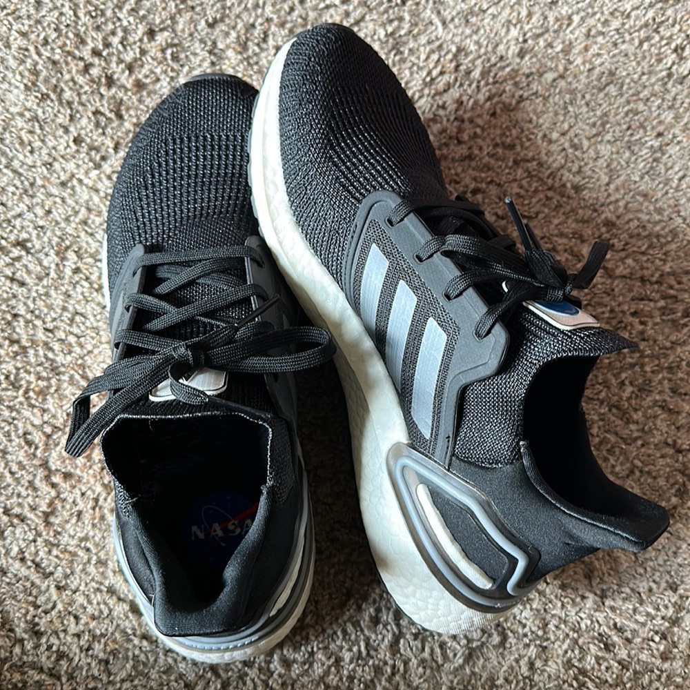 Adidas Ultraboost Fly Kit Women’s 10.5